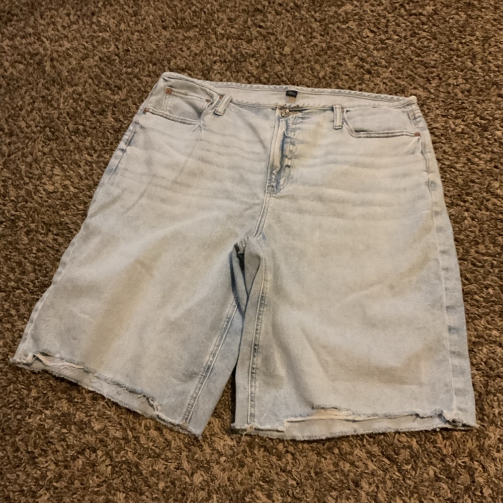 American Eagle Outfitters Light Wash Jean Shorts
